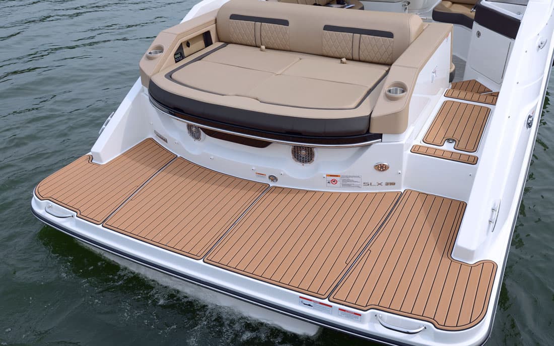 Катер Sea Ray SLX 310 фото 2.16