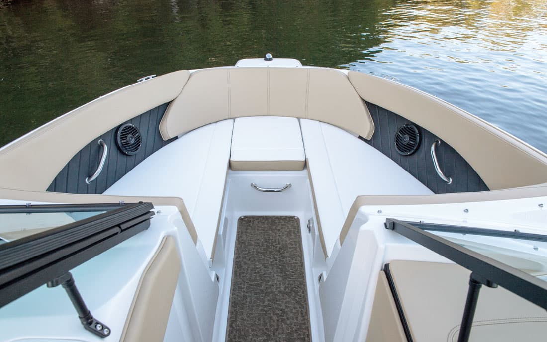 Катер Sea Ray  230 SPX фото 2.1