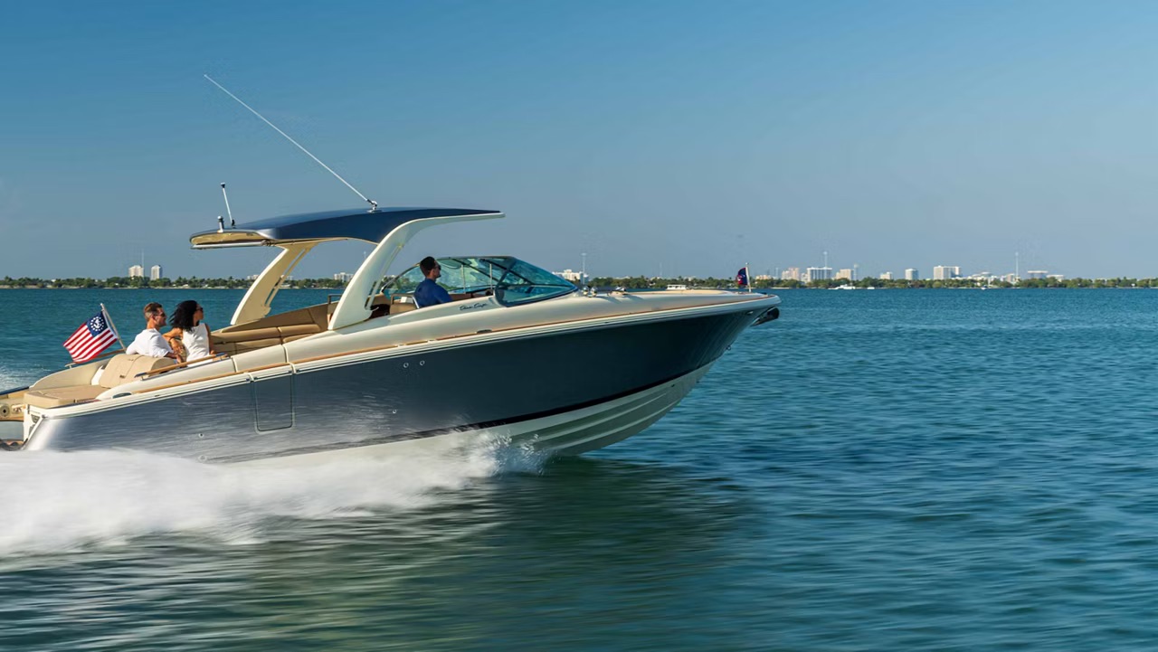 Катер Chris-Craft Launch 35 GT SURF фото 1.4