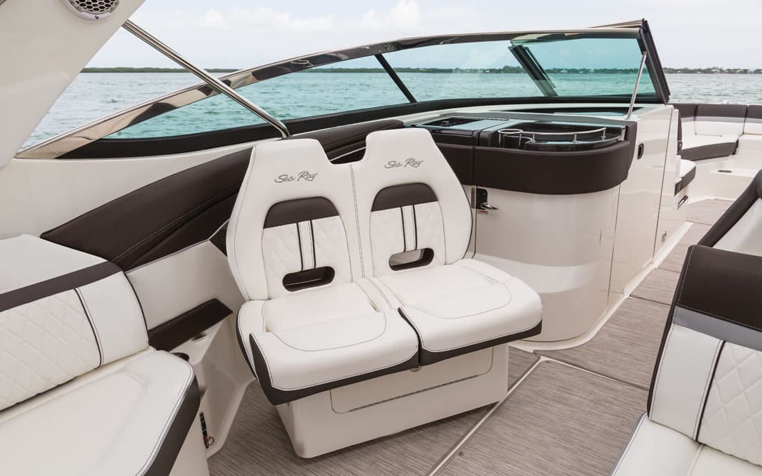 Катер Sea Ray SLX 350 фото 2.10