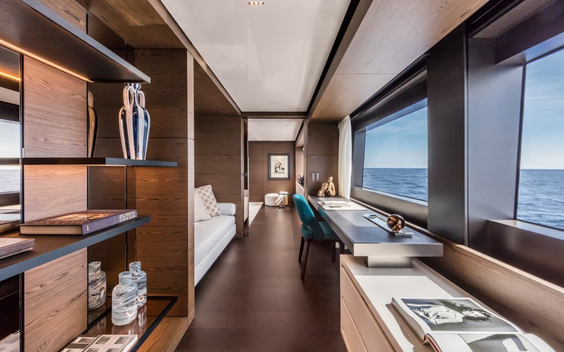 Яхта Custom Line Navetta 42 фото 2.37