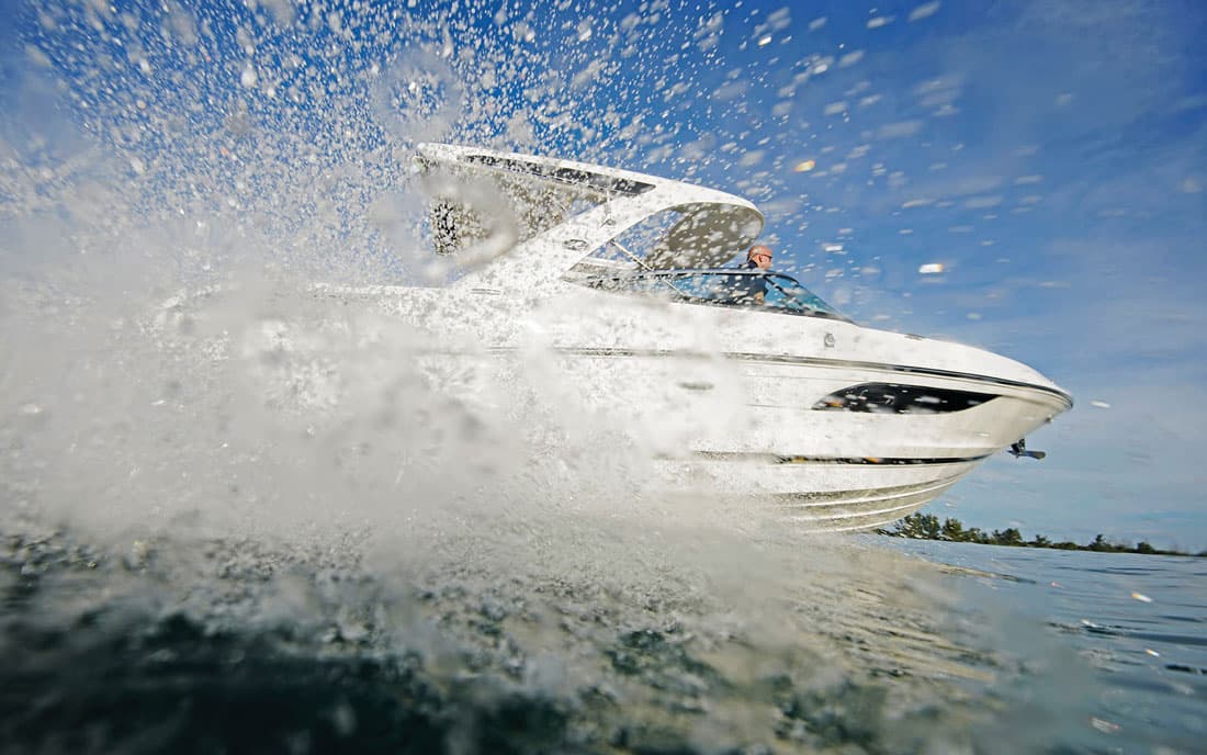 Катер Sea Ray SLX 350 фото 1.2