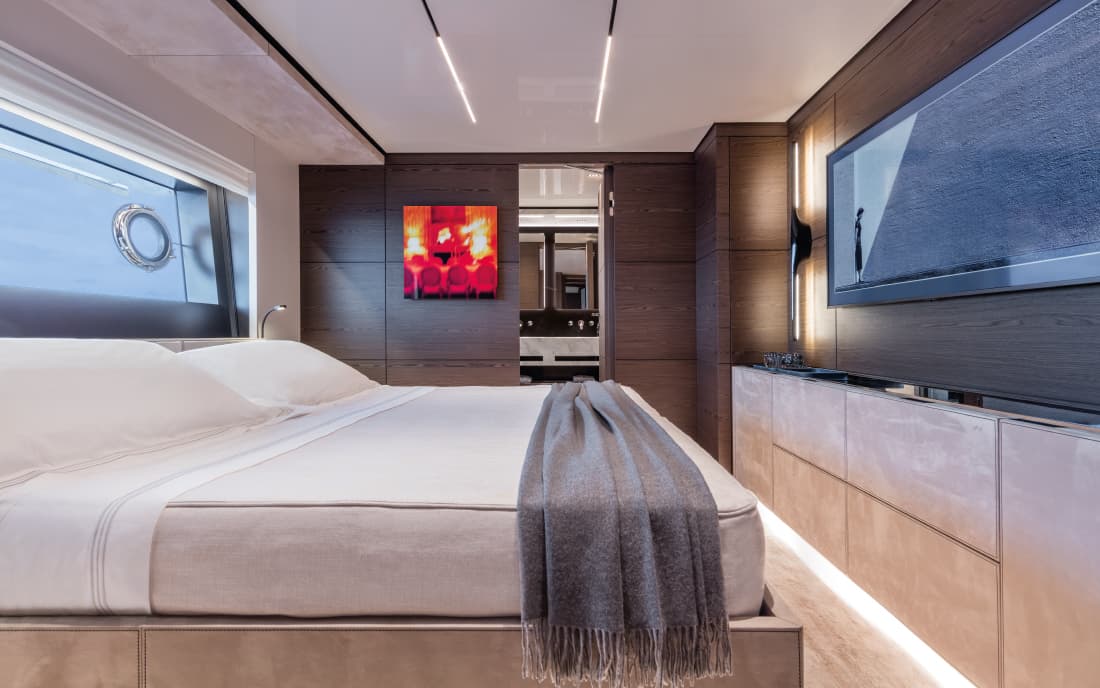 Яхта Custom Line Navetta 42 фото 2.14