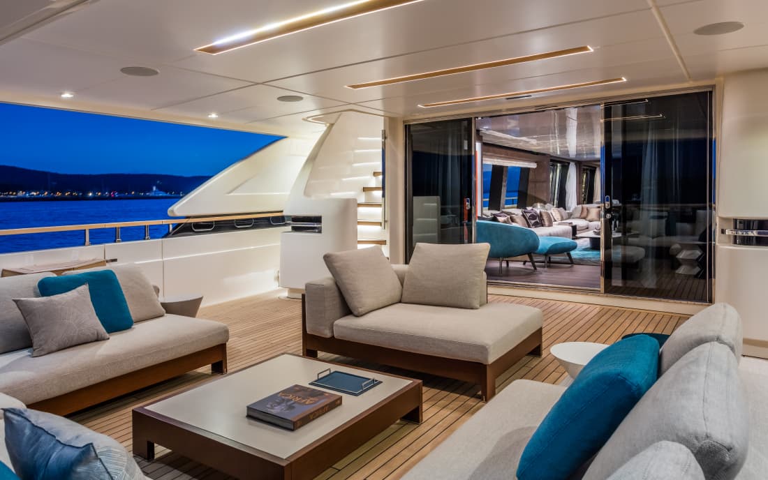 Яхта Custom Line Navetta 42 фото 2.11