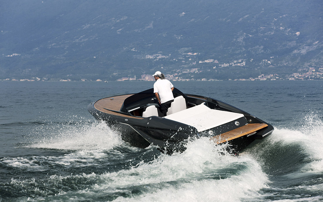 Катер Frauscher 858 Fantom фото 1.3