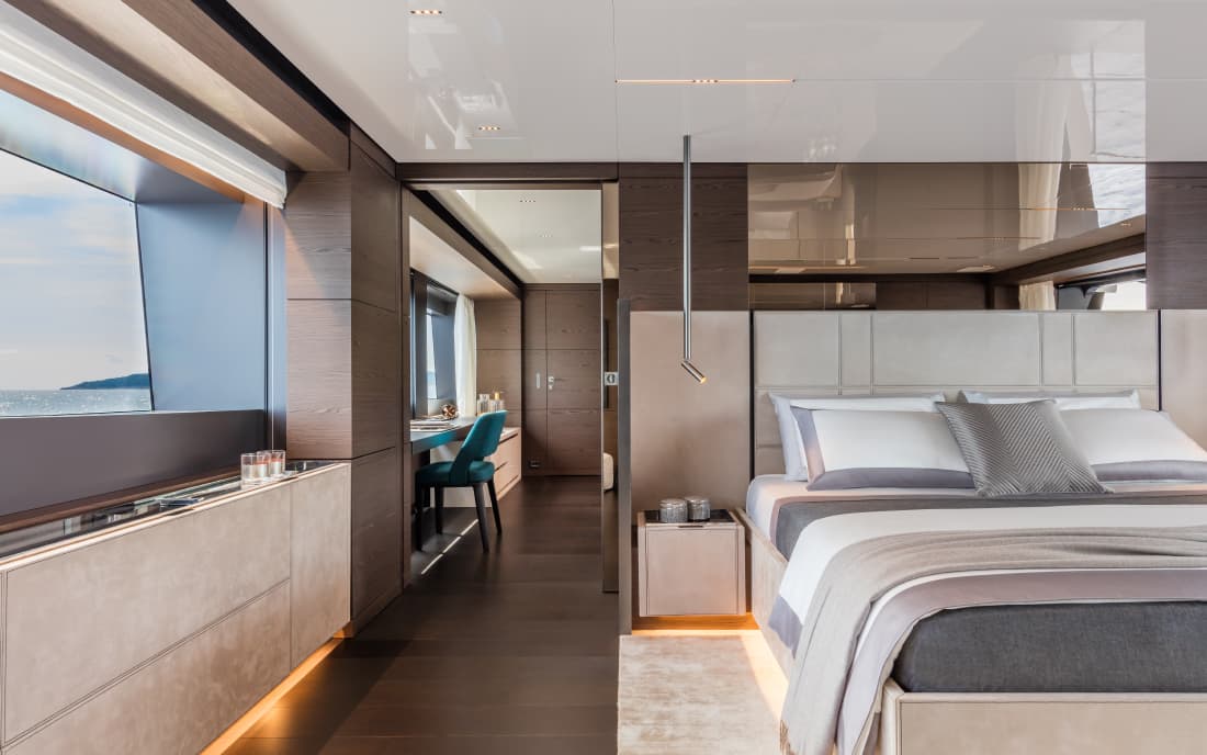 Яхта Custom Line Navetta 42 фото 2.35