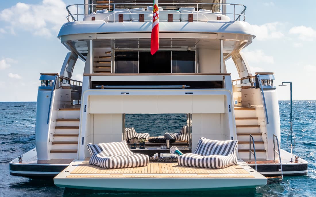 Яхта Custom Line Navetta 42 фото 1.19
