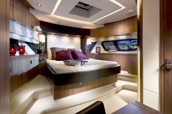 Яхта Sunseeker Manhattan 73 фото 1.9