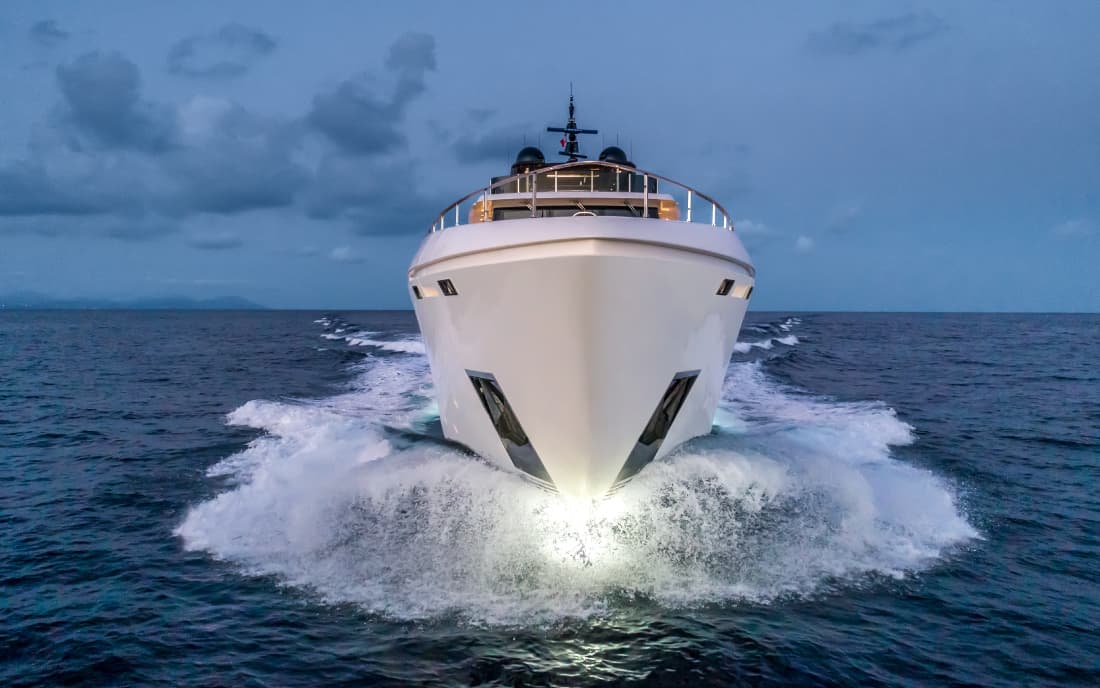 Яхта Custom Line Navetta 42 фото 1.12