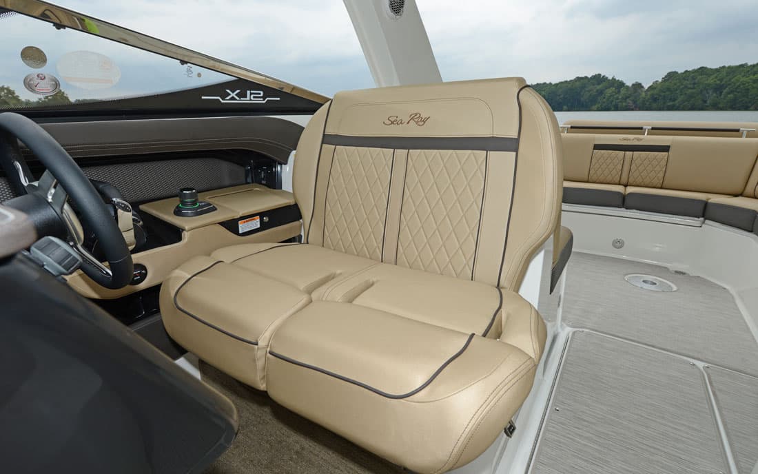 Катер Sea Ray SLX 310 фото 2.7