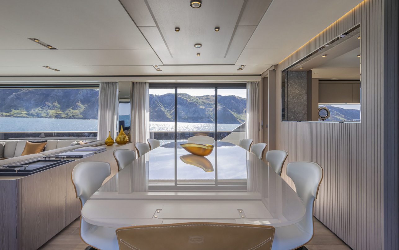 Яхта Ferretti Yachts 1000 фото 2.4