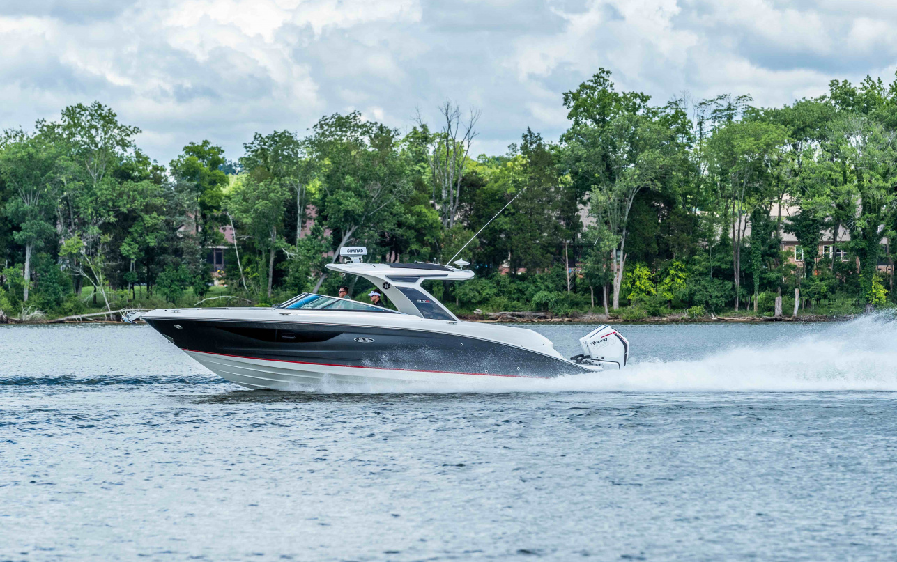 Катер Sea Ray SLX 350 OB (Outboard) фото 1.8