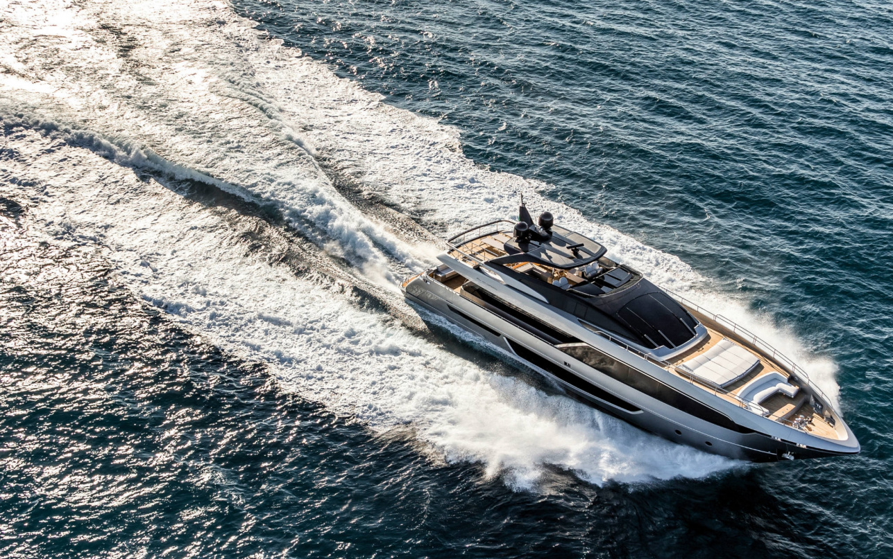 Яхта Riva 102' Corsaro Super фото 1.17