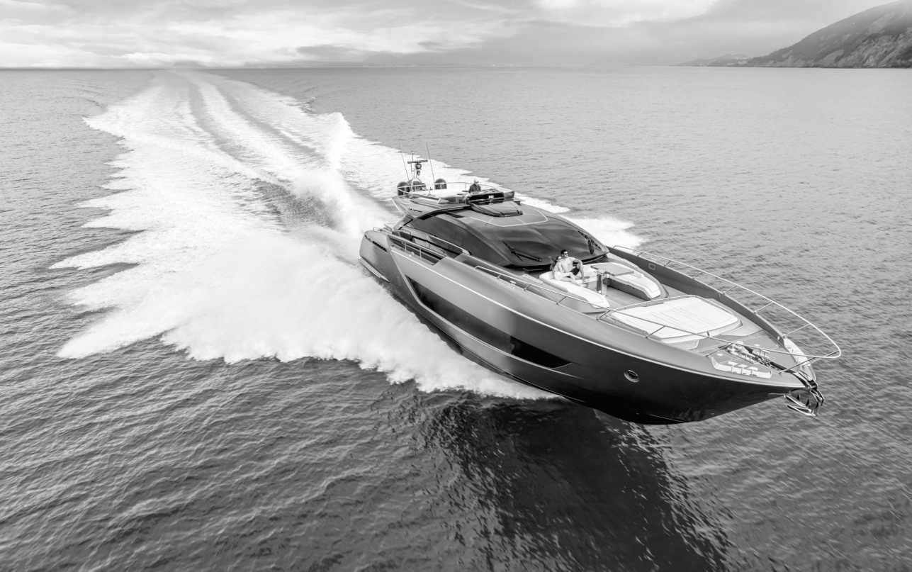 Яхта Riva 88' Folgore New фото 1.2