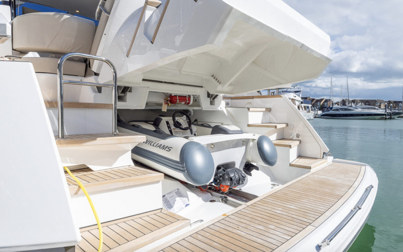 Яхта Fairline 45 GT фото 2.8