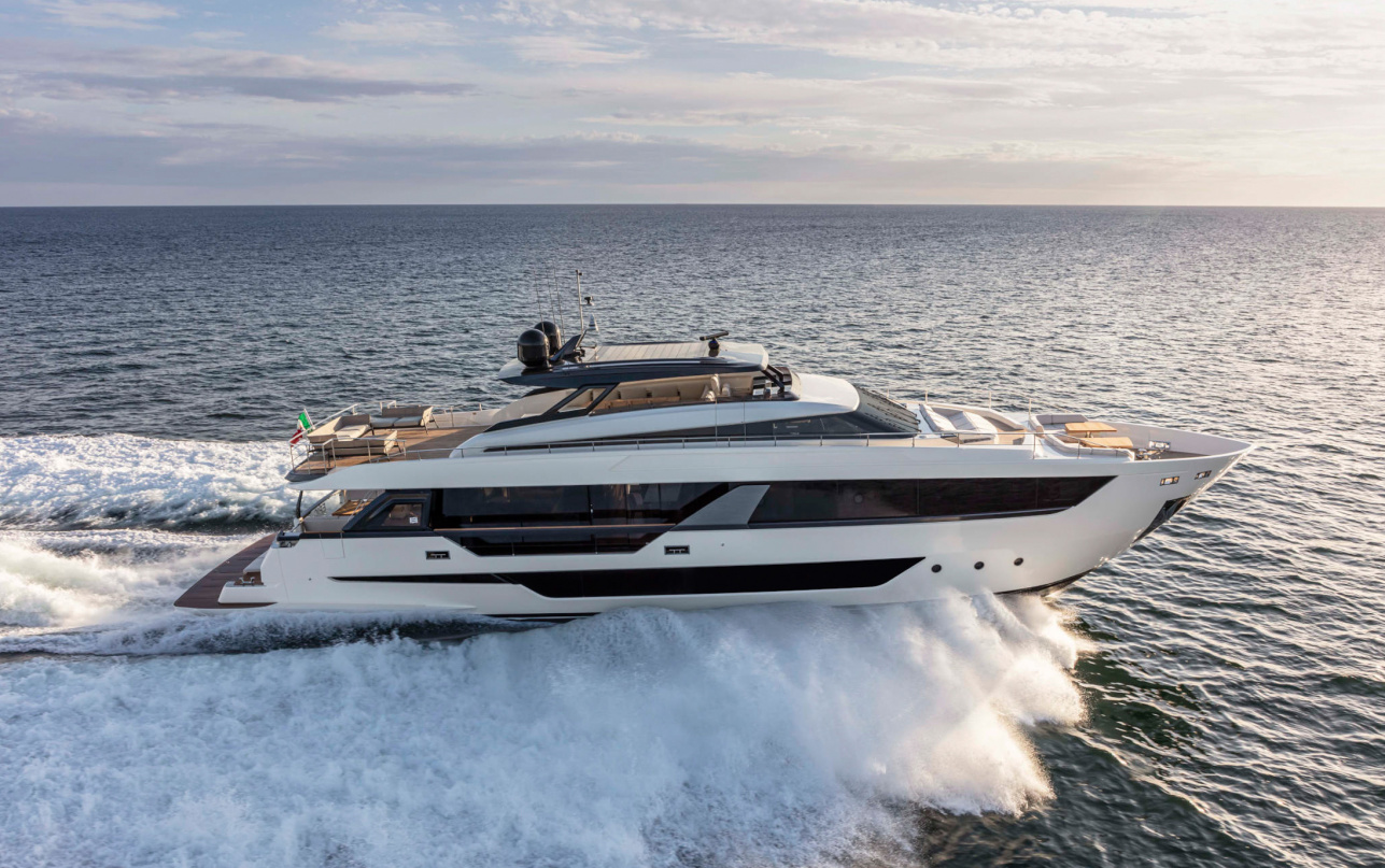 Яхта Ferretti Yachts 1000 фото 1.2