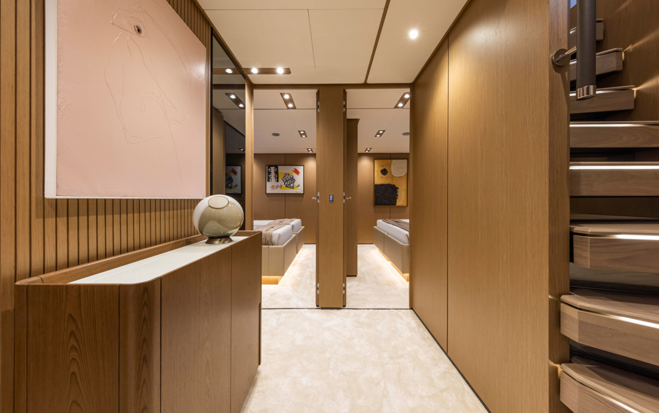 Яхта Ferretti Yachts 1000 фото 2.33