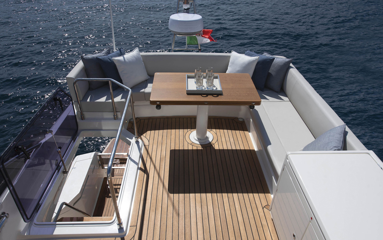 Яхта Ferretti Yachts 500 фото 1.5