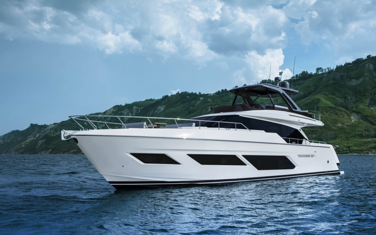 Яхта Ferretti Yachts 720 фото 1.4