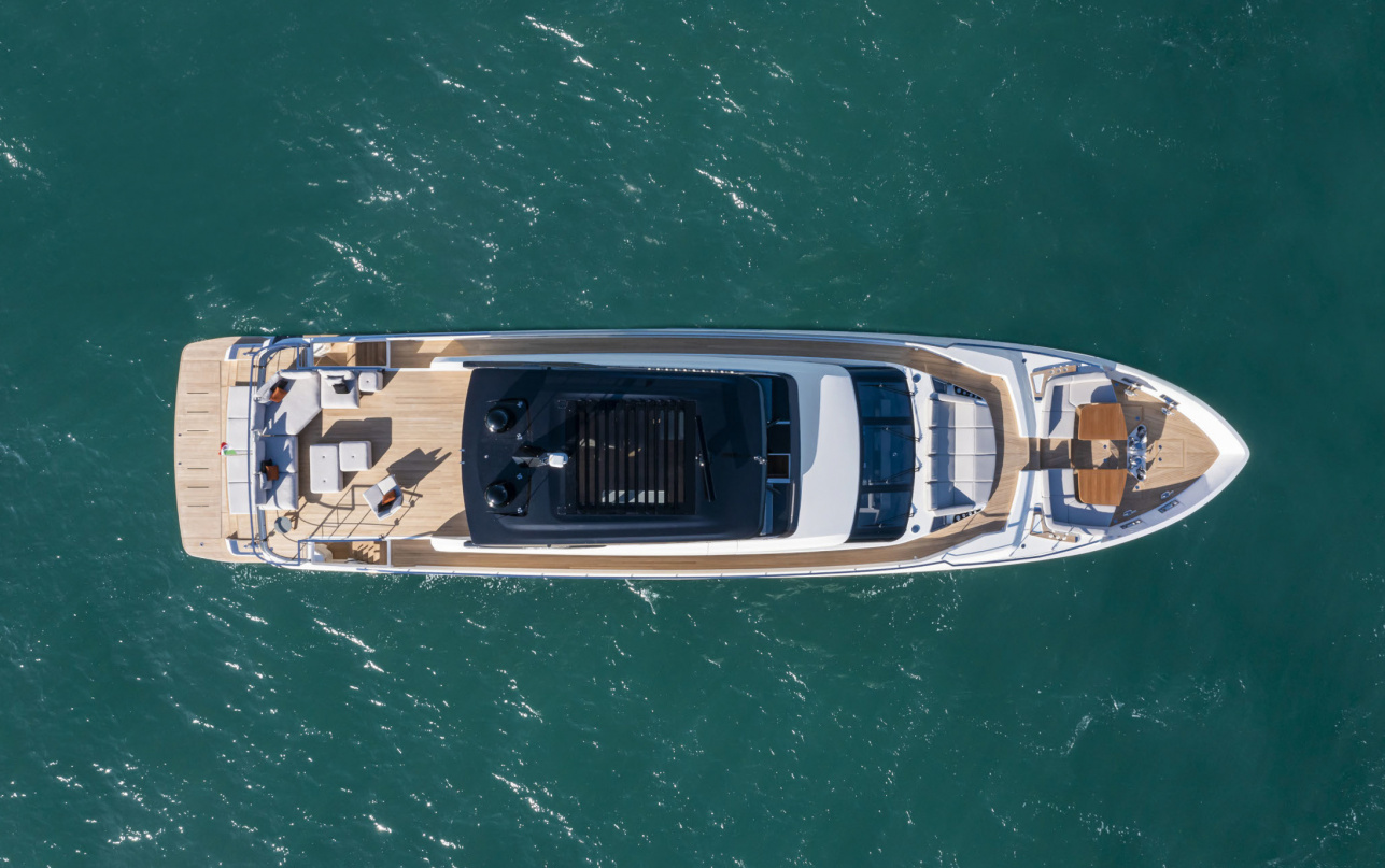 Яхта Ferretti Yachts 1000 фото 1.34