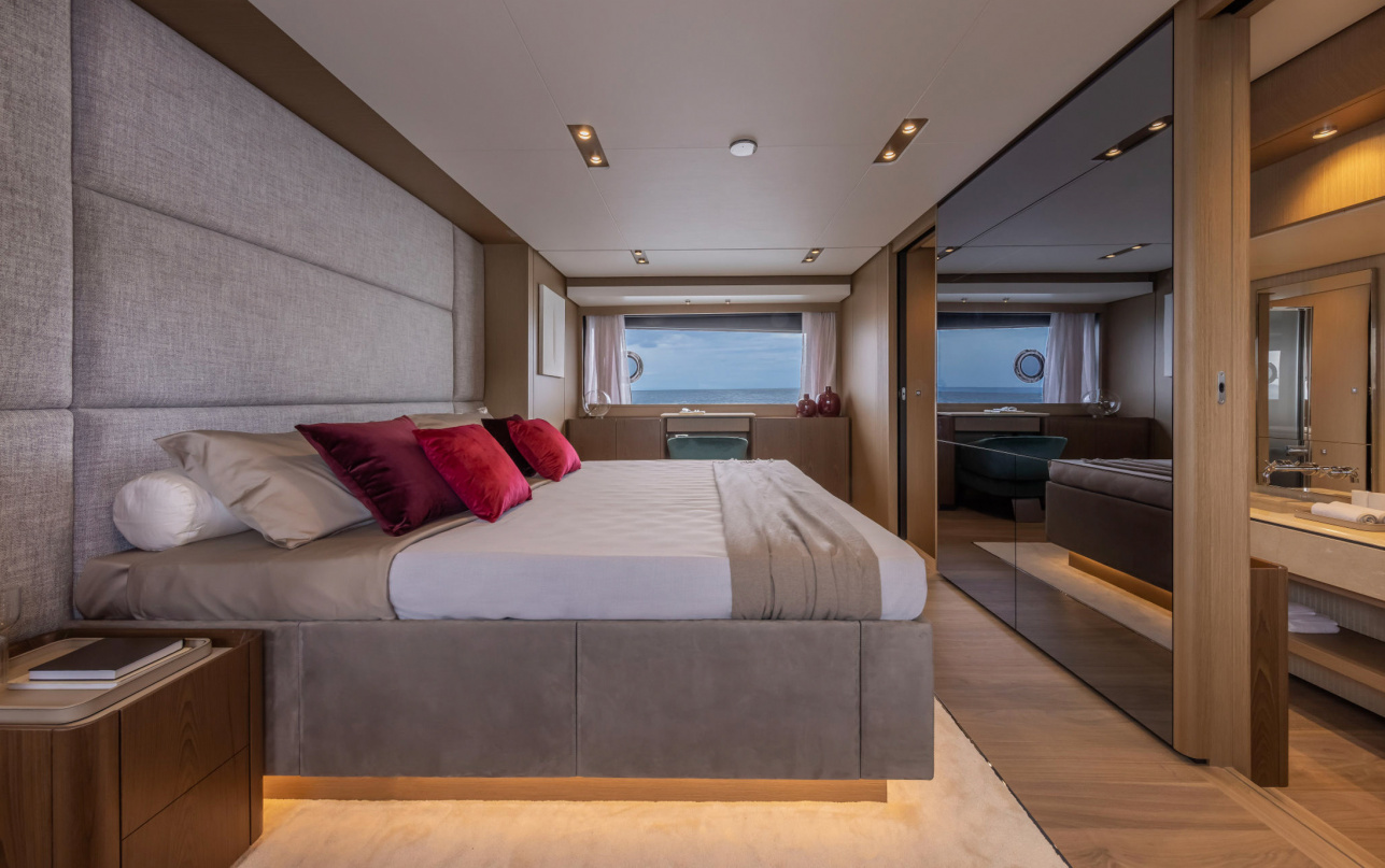 Яхта Ferretti Yachts 1000 фото 2.25
