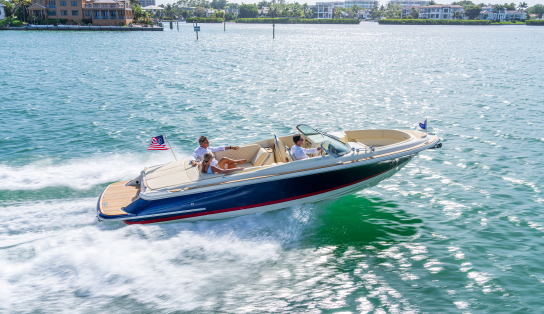Катер Chris-Craft Launch 27