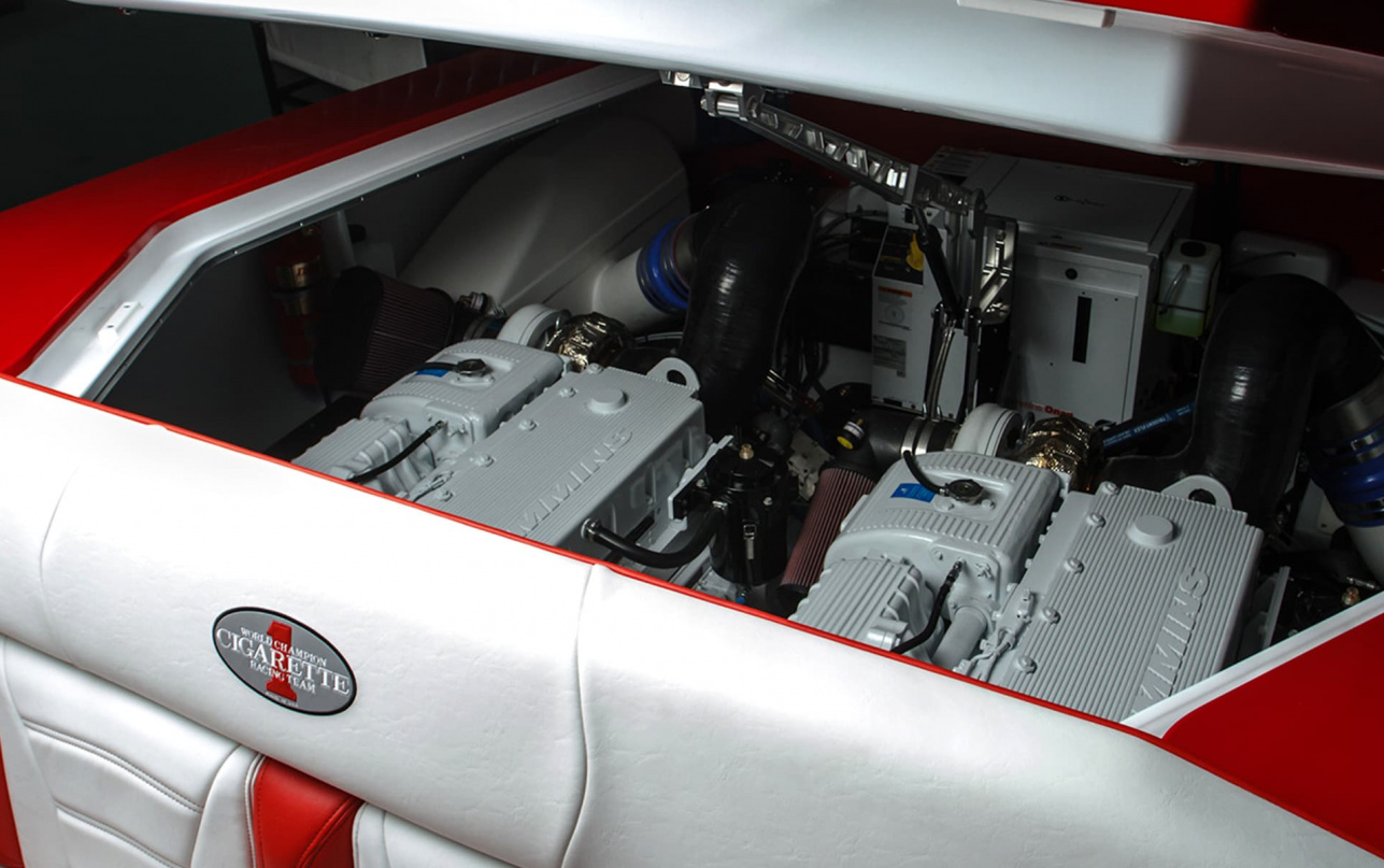 Катер Cigarette 49 Grand Sport фото 1.9