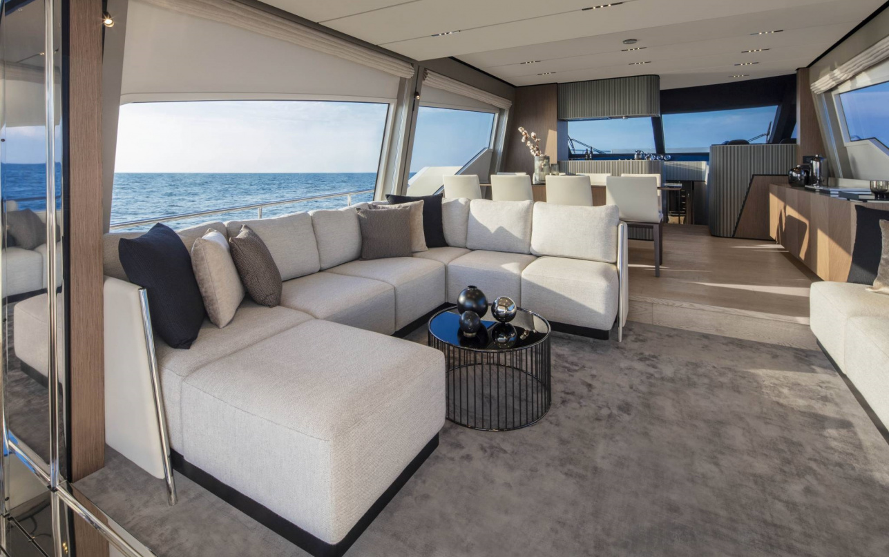 Яхта Ferretti Yachts 720 фото 2.2