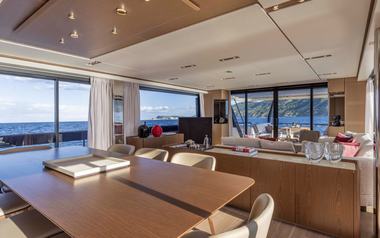 Яхта Ferretti Yachts 1000 фото 2.50