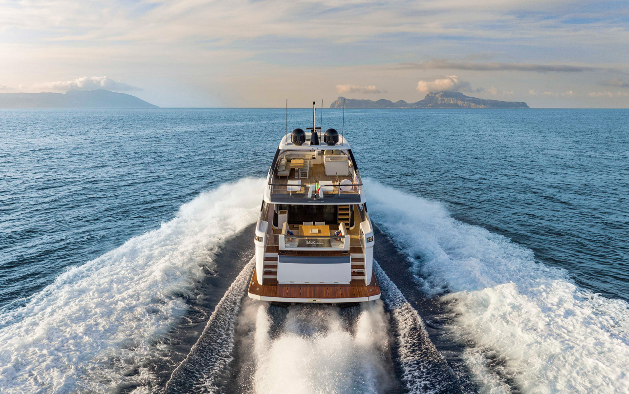 Яхта Ferretti Yachts 860 фото 1.8
