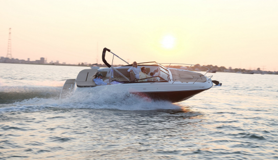 Катер Sea Ray  230 SunSport