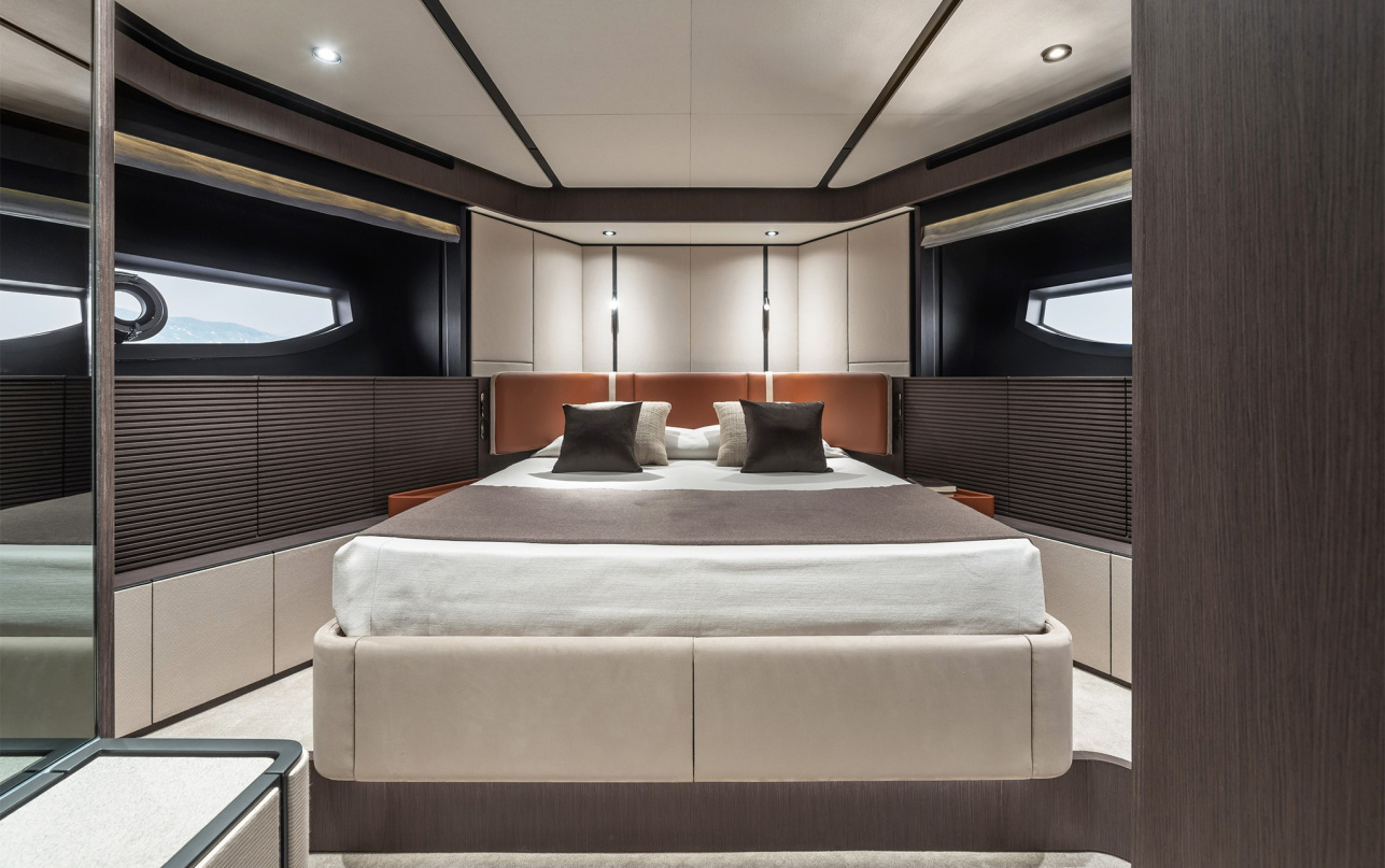 Яхта Ferretti Yachts 800 фото 2.26