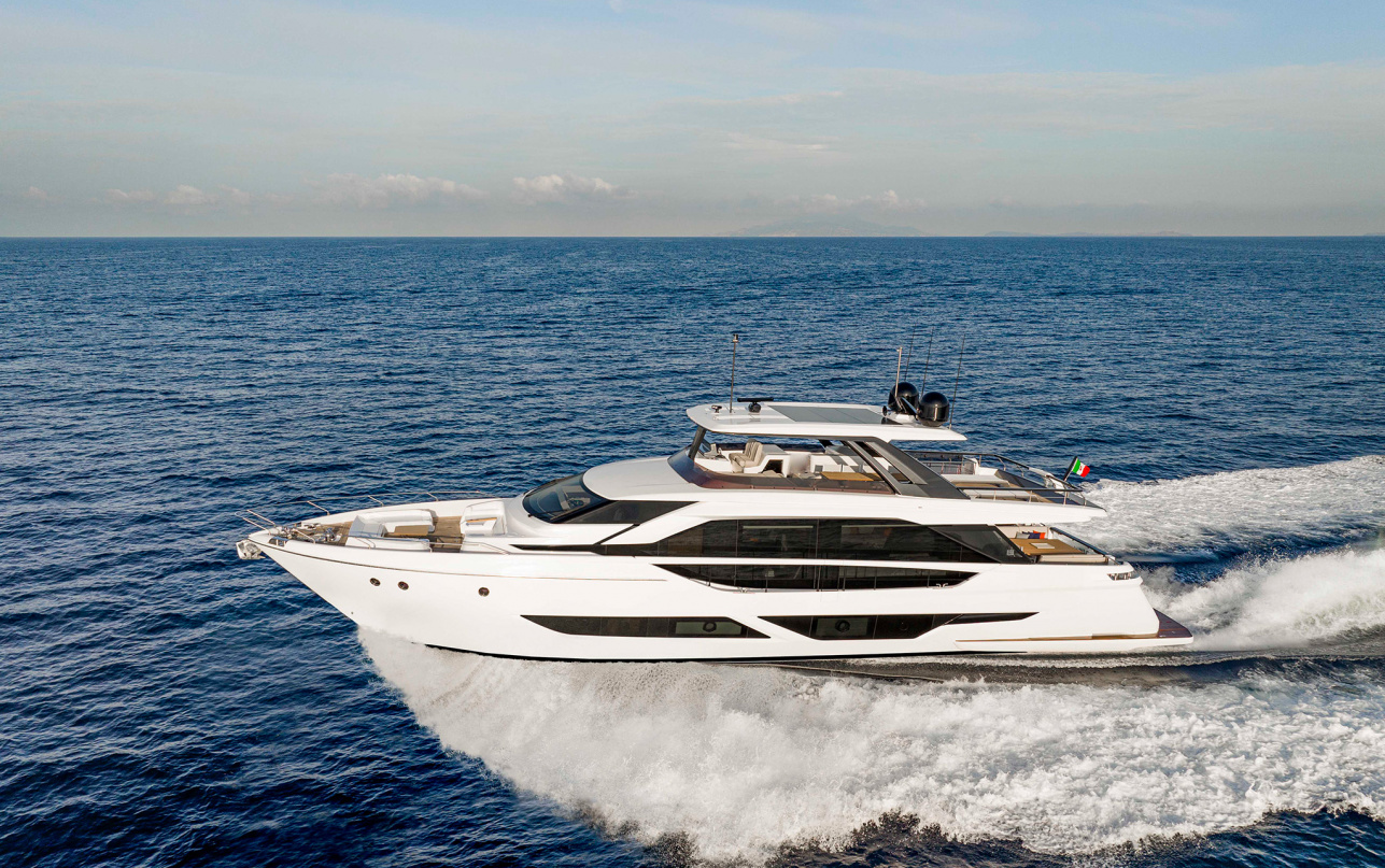 Яхта Ferretti Yachts 860 фото 1.7