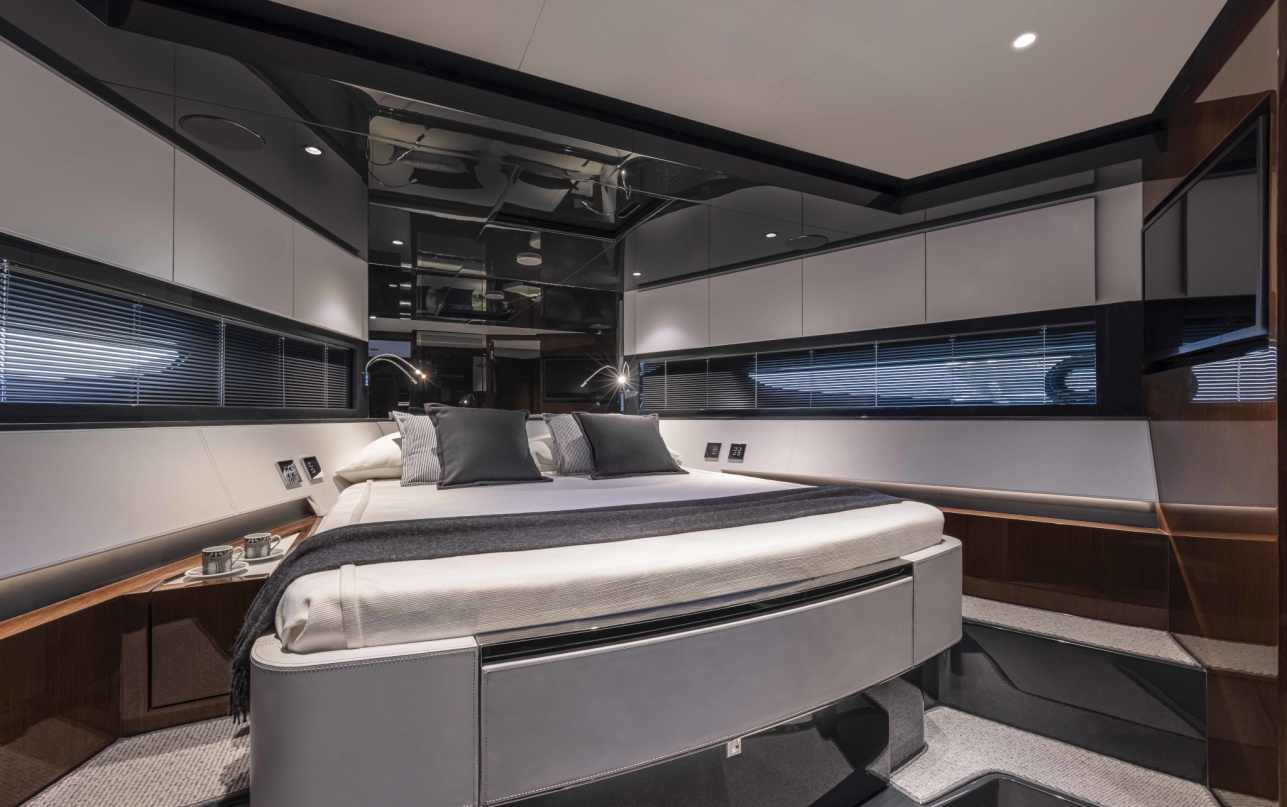 Яхта Riva 68' Diable фото 2.7