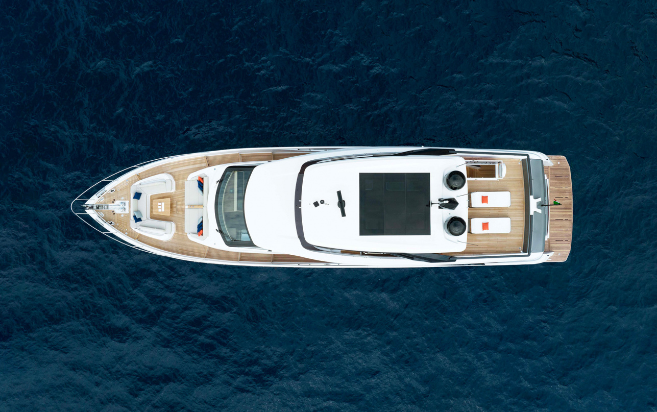 Яхта Ferretti Yachts 860 фото 1.3