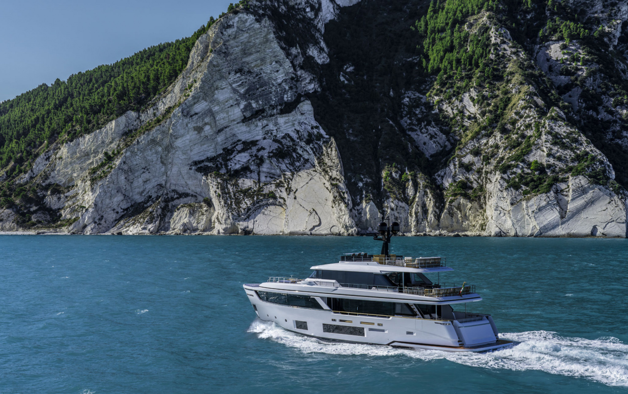 Яхта Custom Line Navetta 30 фото 1.1