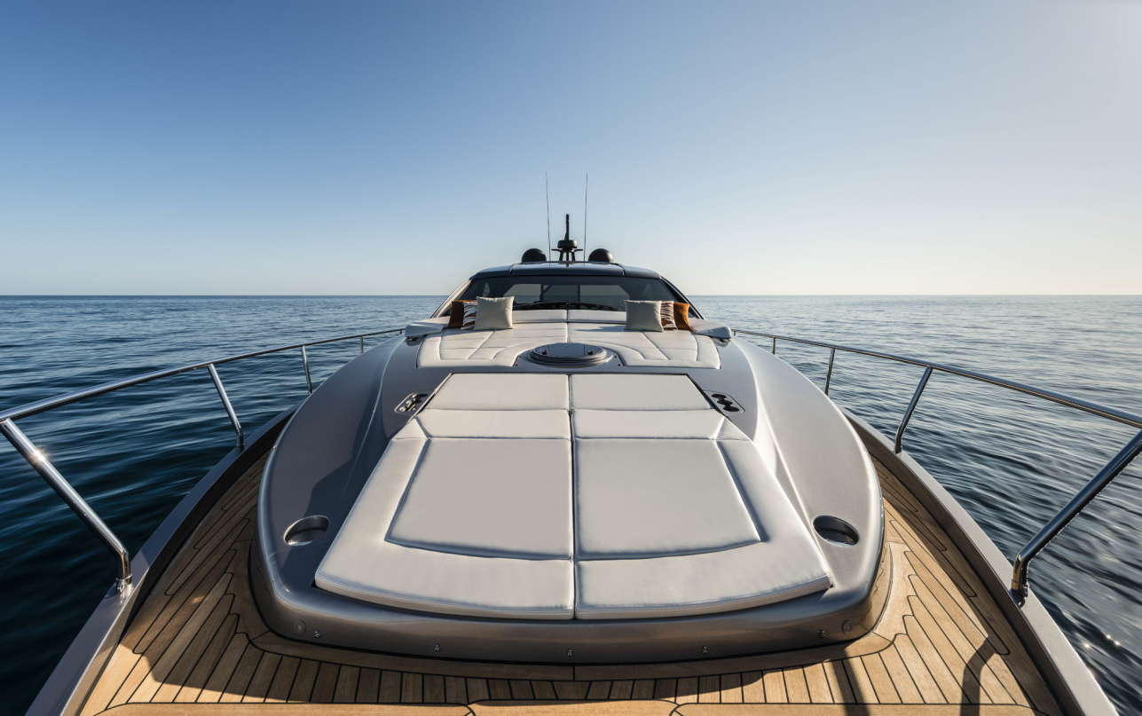 Яхта Pershing 6x фото 1.7