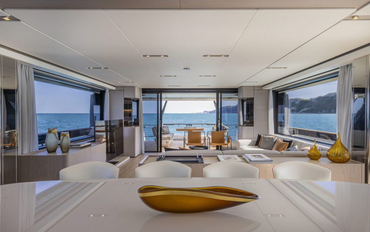 Яхта Ferretti Yachts 1000 фото 2.8