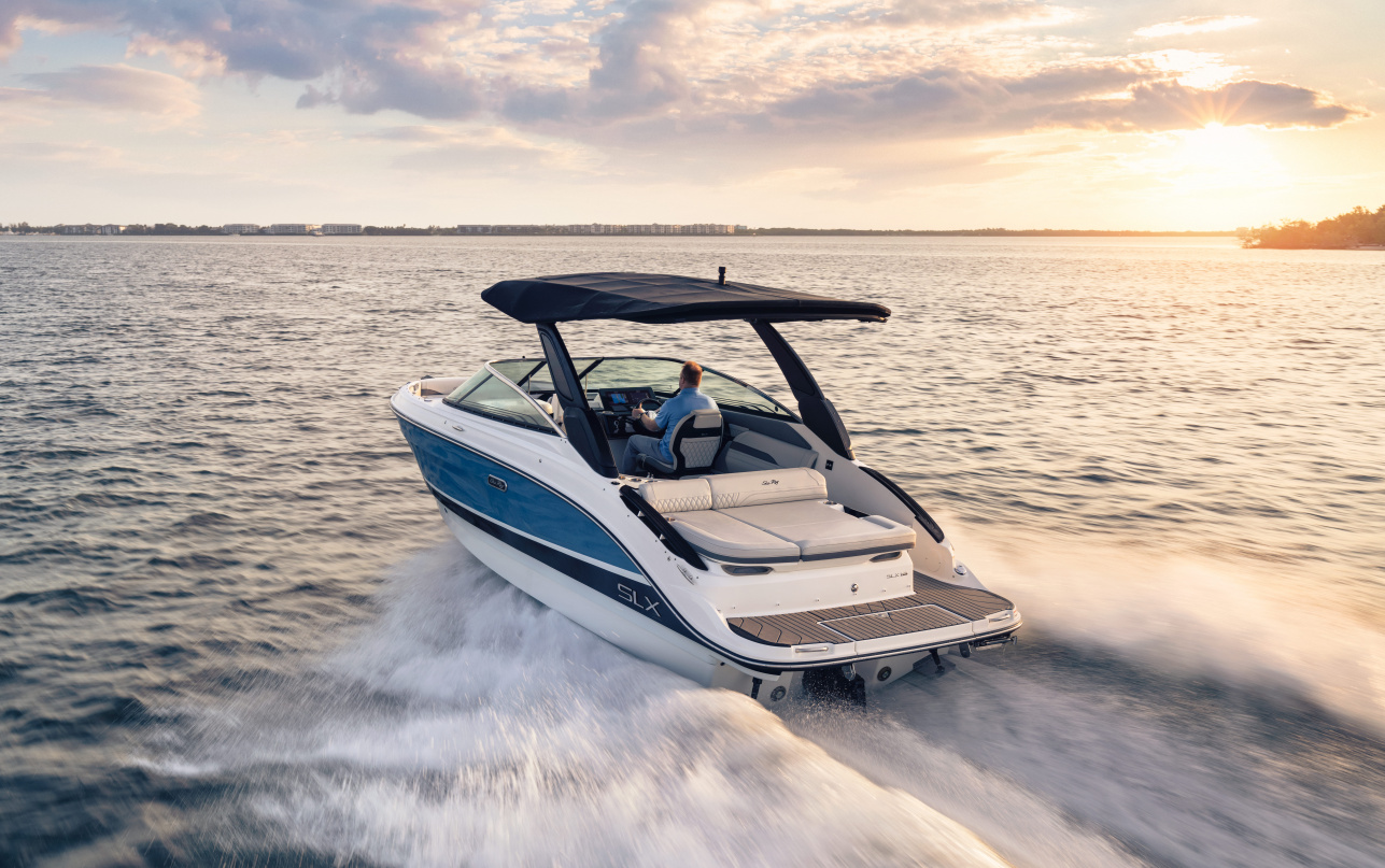 Катер Sea Ray SLX 260 фото 1.2