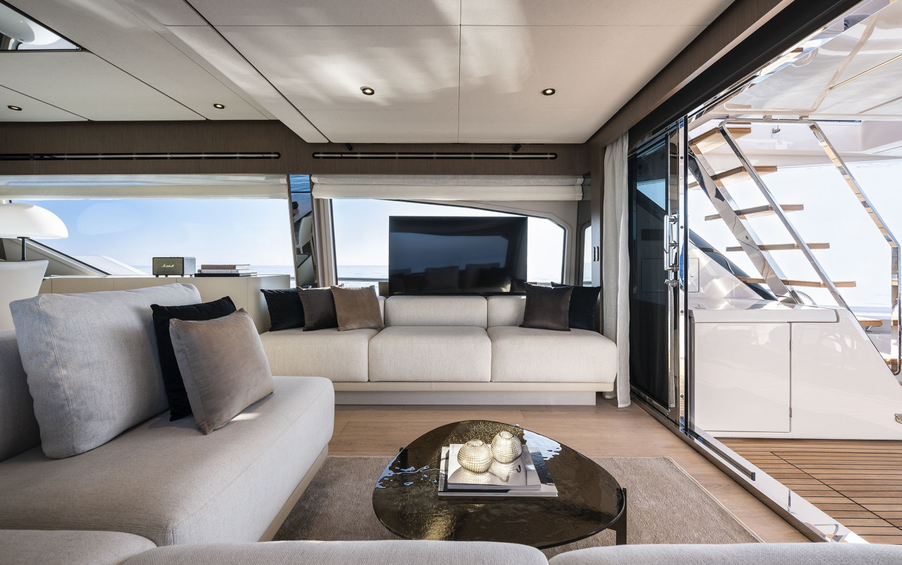 Яхта Ferretti Yachts 720 New фото 2.15