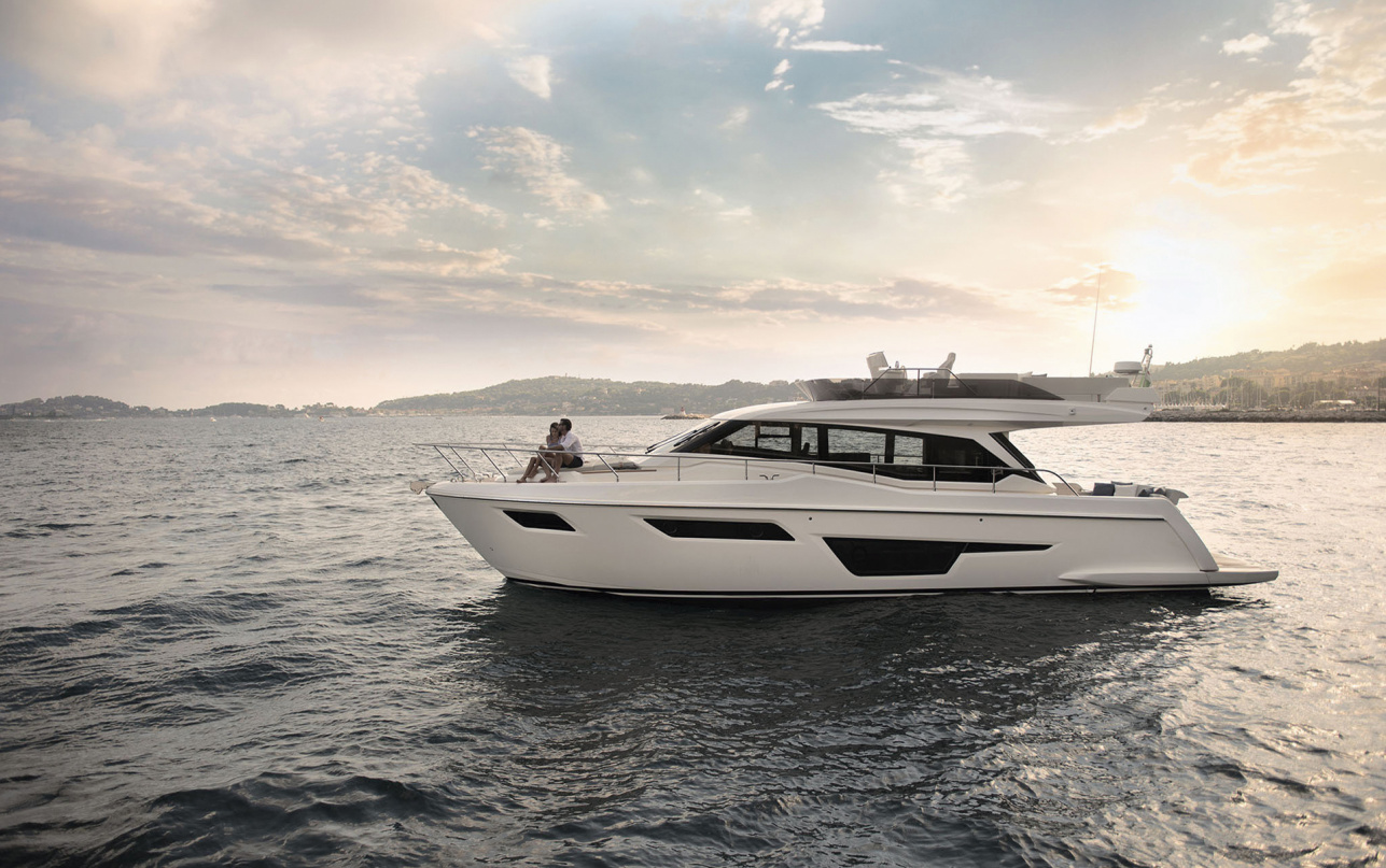Яхта Ferretti Yachts 500 фото 1.1