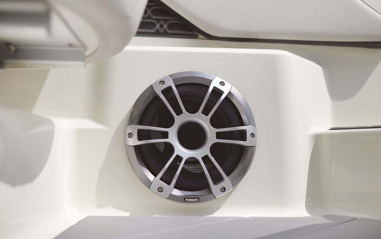 Катер Sea Ray 190 SPX фото 1.9