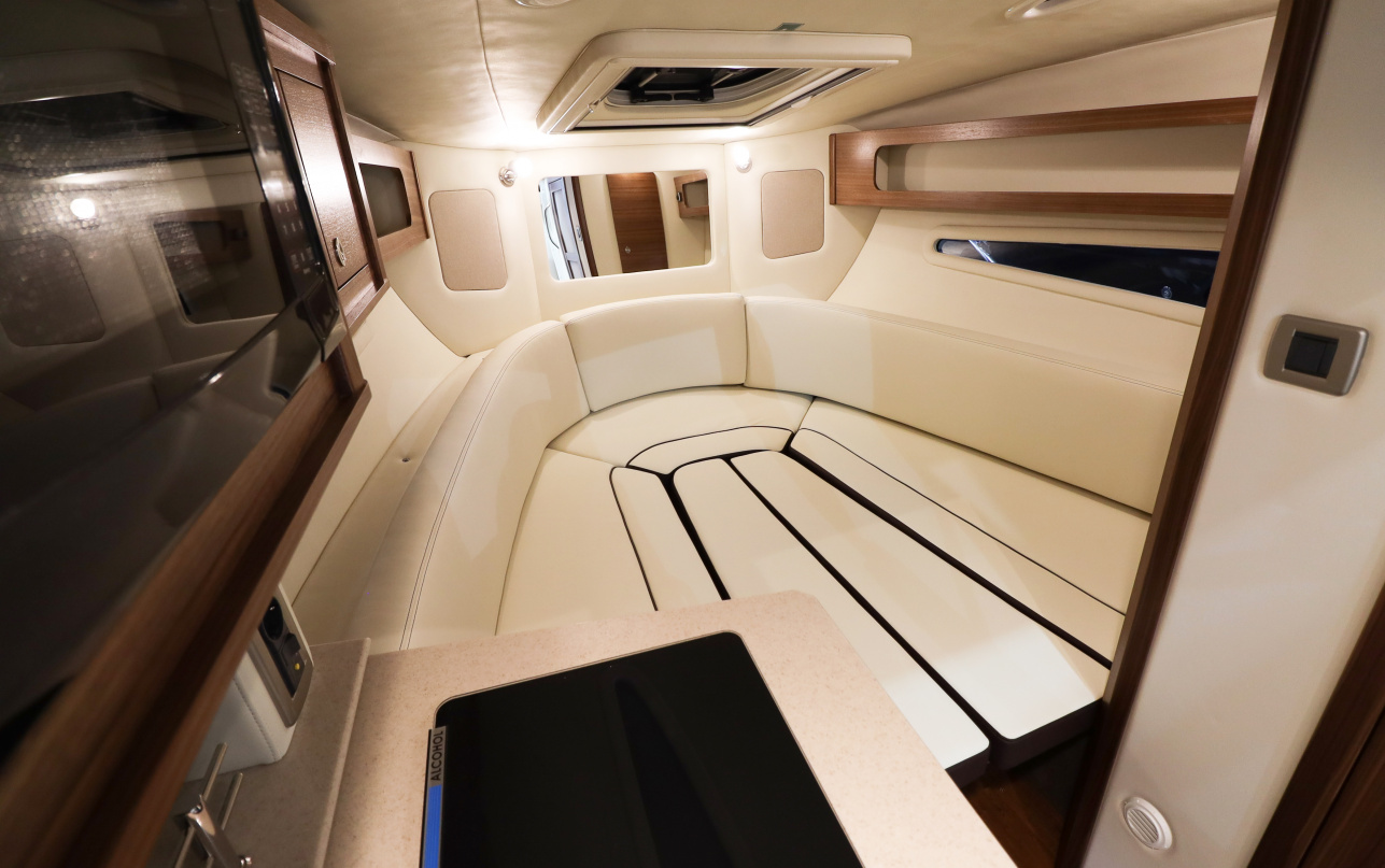 Катер Sea Ray  Sundancer 265 фото 1.2