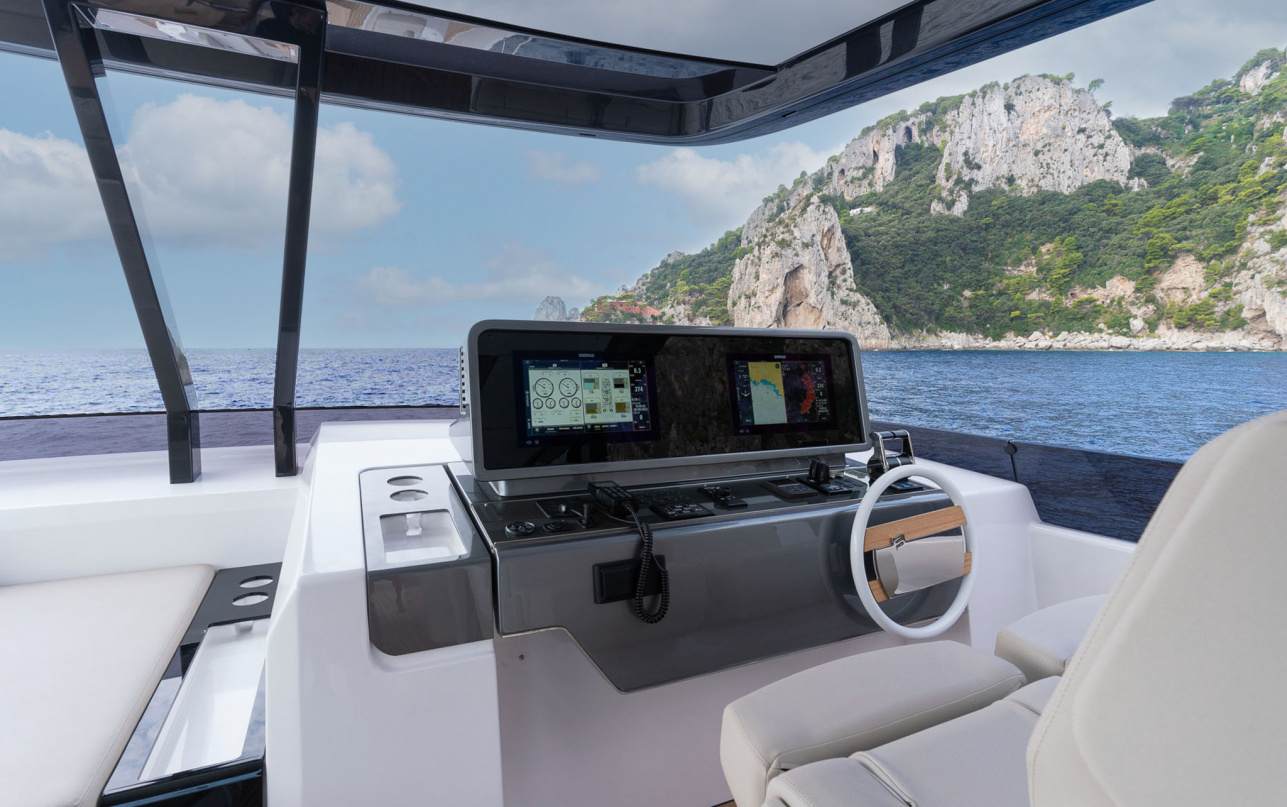 Яхта Ferretti Yachts 860 фото 2.14