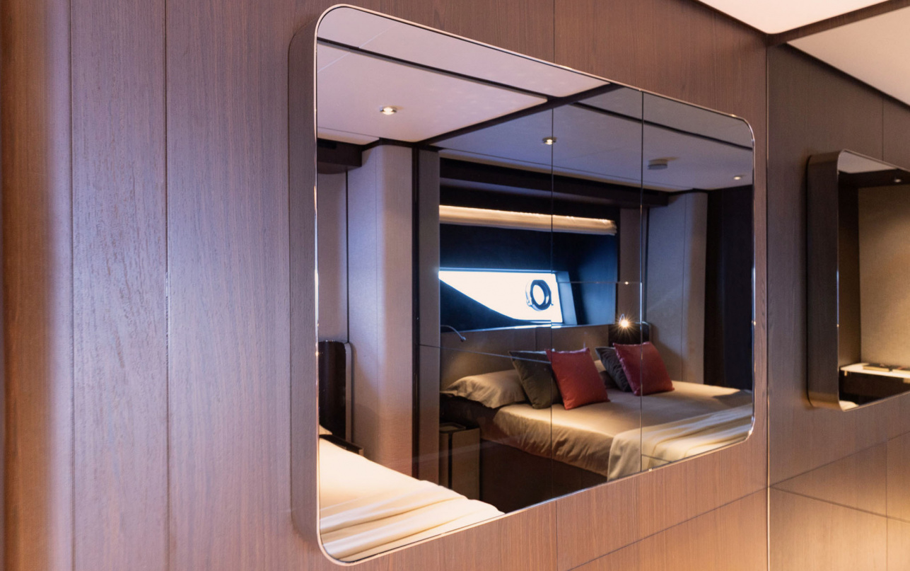 Яхта Ferretti Yachts 860 фото 2.17