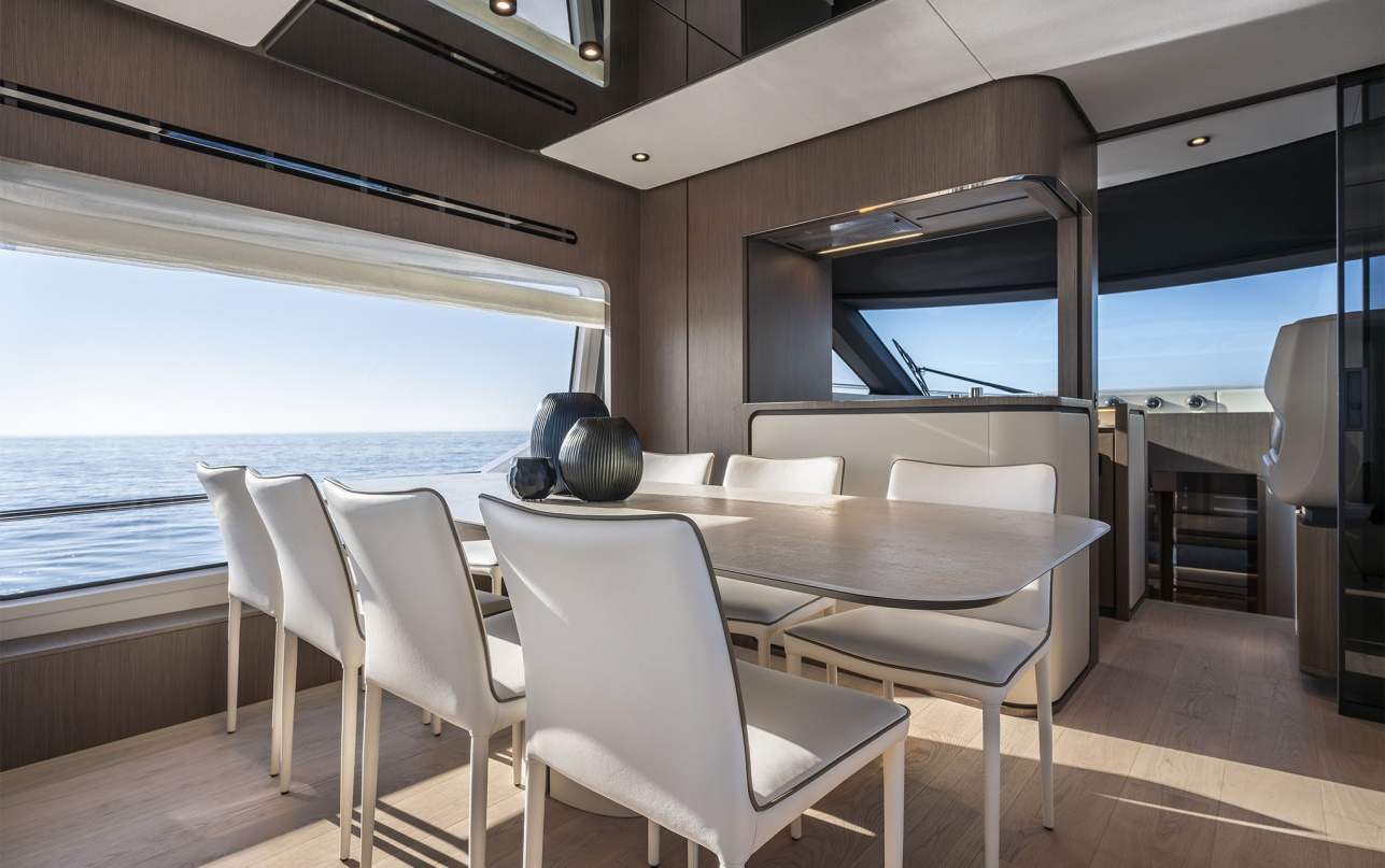Яхта Ferretti Yachts 720 New фото 2.19