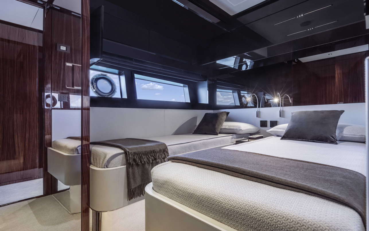 Яхта Riva 76' Perseo Super фото 2.3