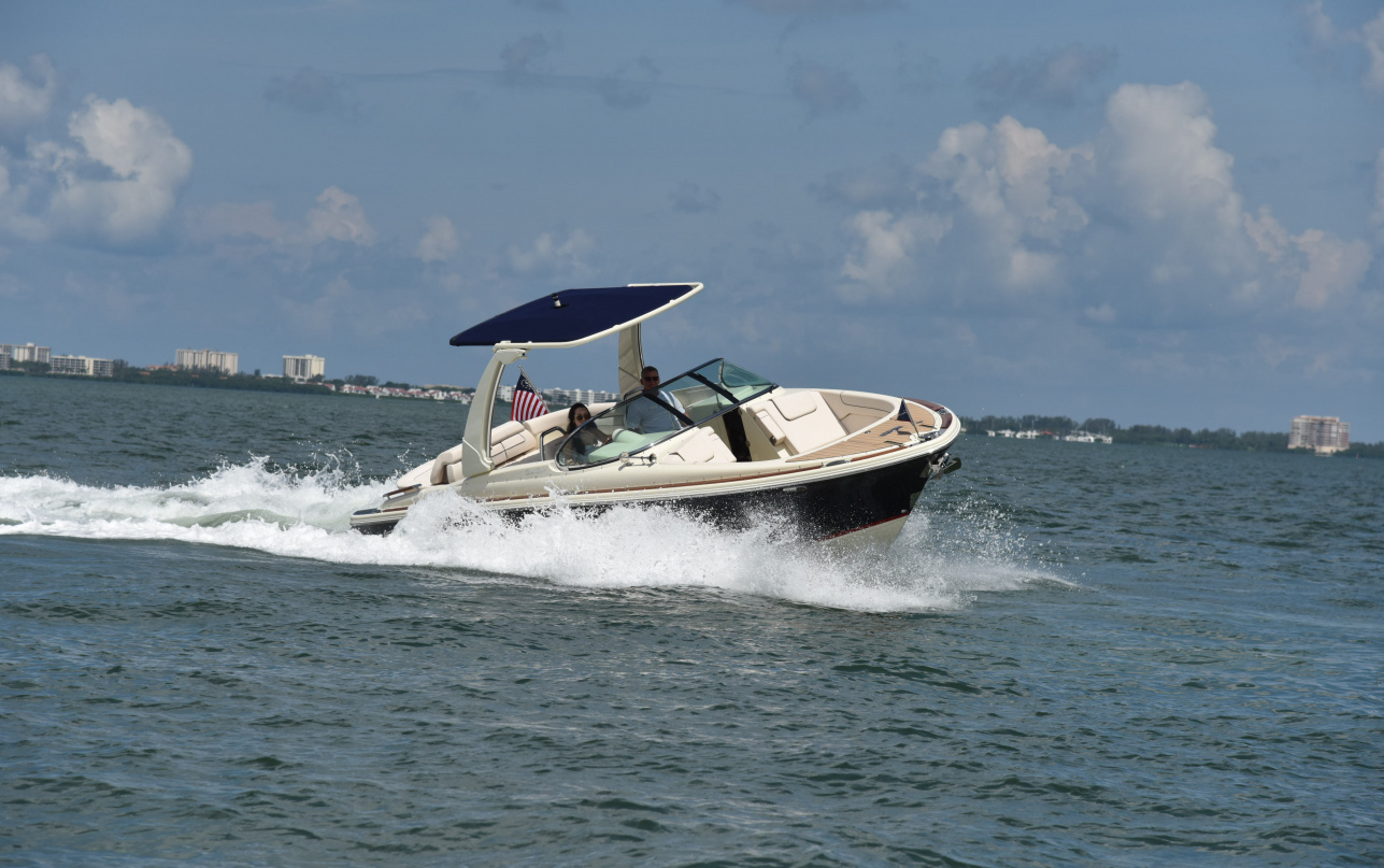 Катер Chris-Craft Launch 28 GT фото 1.31