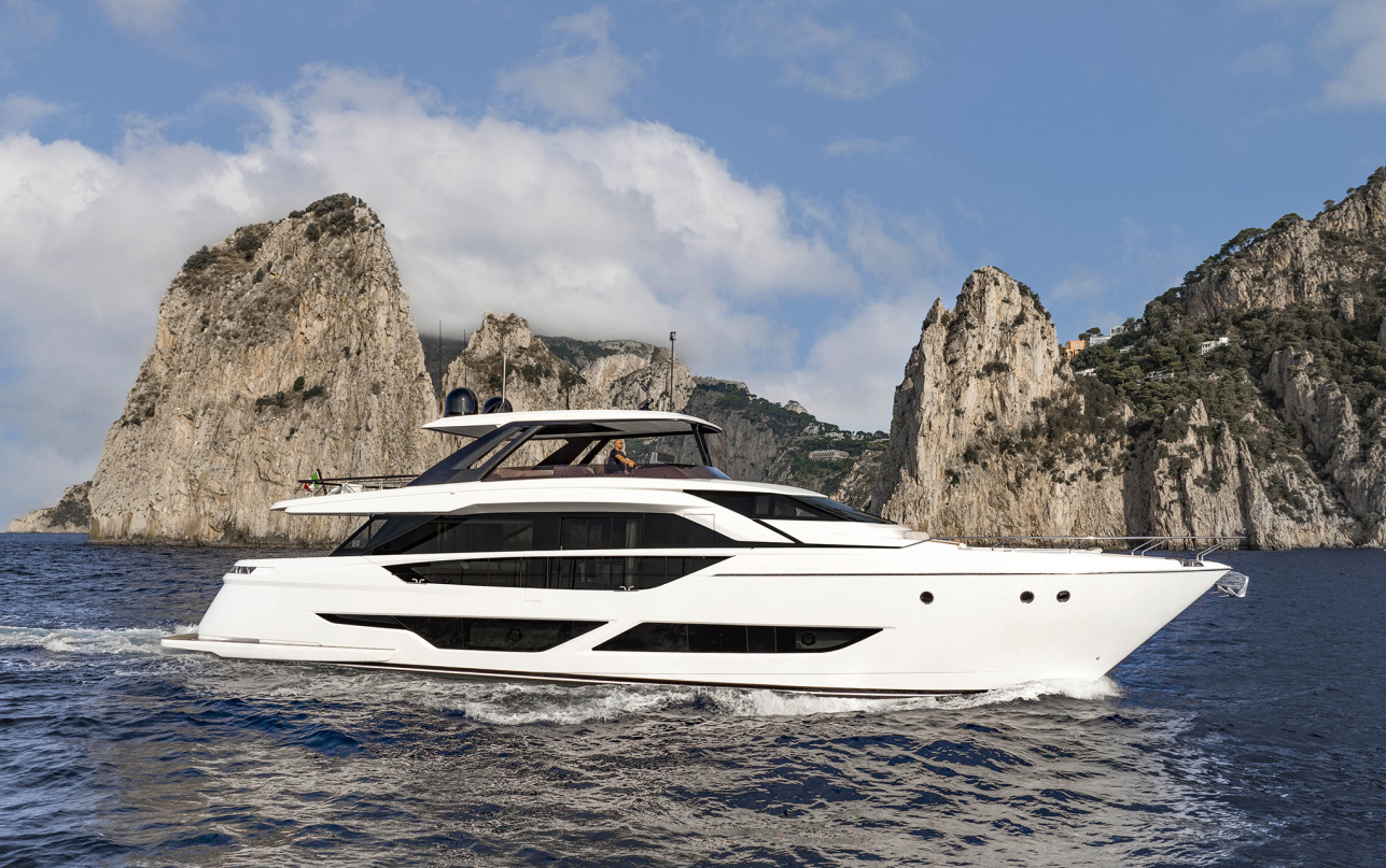 Яхта Ferretti Yachts 860 фото 1.4