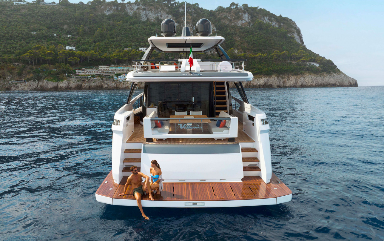 Яхта Ferretti Yachts 860 фото 2.15